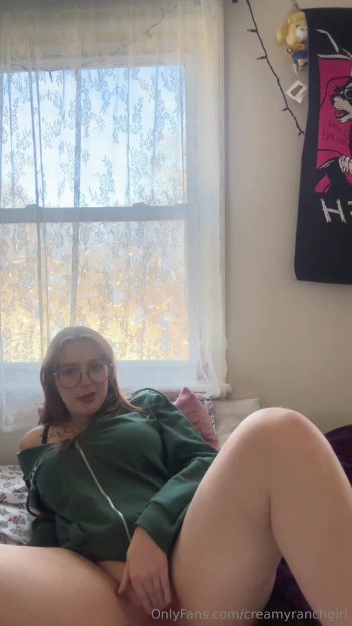 Creamyranchgirl Influencer Teasing Brown Eyes Big Breasts