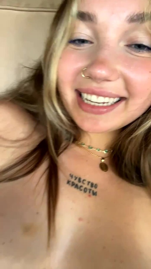 Lathomante Orgasm Caucasian Showing Boobs Curvy Body Masturbation Tiktoker Female Influencer Dildo Blue Eyes Blonde Horny Straight Bisexual American Huge
