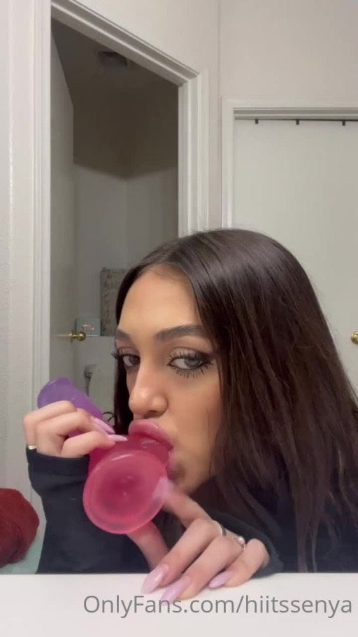 Hiitssenya Bisexual Youtuber Small Breasts Onlyfans Model Brown Hair Twitcher Tiktoker Female Caucasian Instagrammer Deepthroat Big Ass Athletic Body Redditor