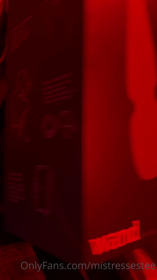 Mistresselliana Horny Influencer Female Tiktoker Teasing Medium Breasts Masturbation Brown Eyes Slim Body Xer Onlyfans Model Dildo Medium Ass Bdsm Tweeter