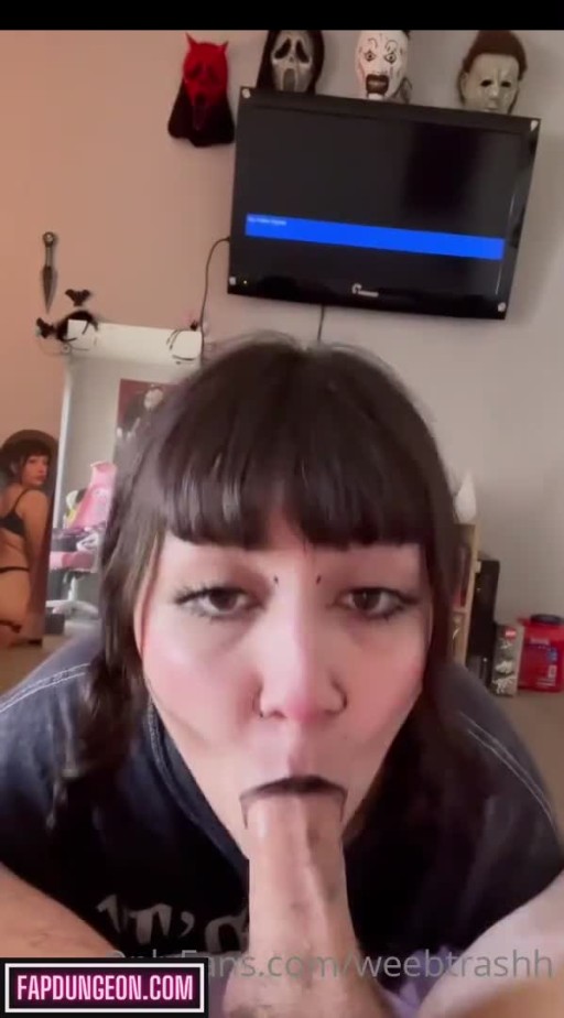 Milkymiyu Goth Bisexual Curvy Body American Sextapes Pornhuber Redditor Nudes Influencer Brown Eyes Female Teen Onlyfans Model Adult Content Creator Fansly