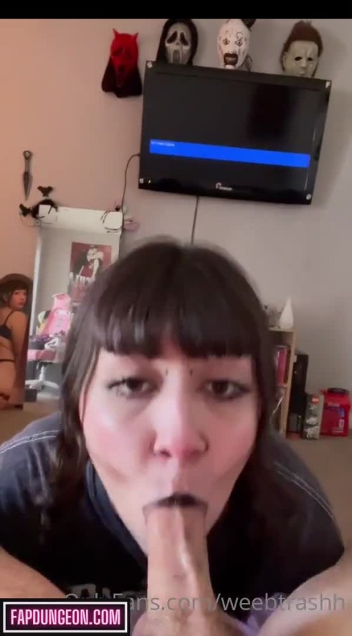 Milkymiyu Goth Bisexual Curvy Body American Sextapes Pornhuber Redditor Nudes Influencer Brown Eyes Female Teen Onlyfans Model Adult Content Creator Fansly