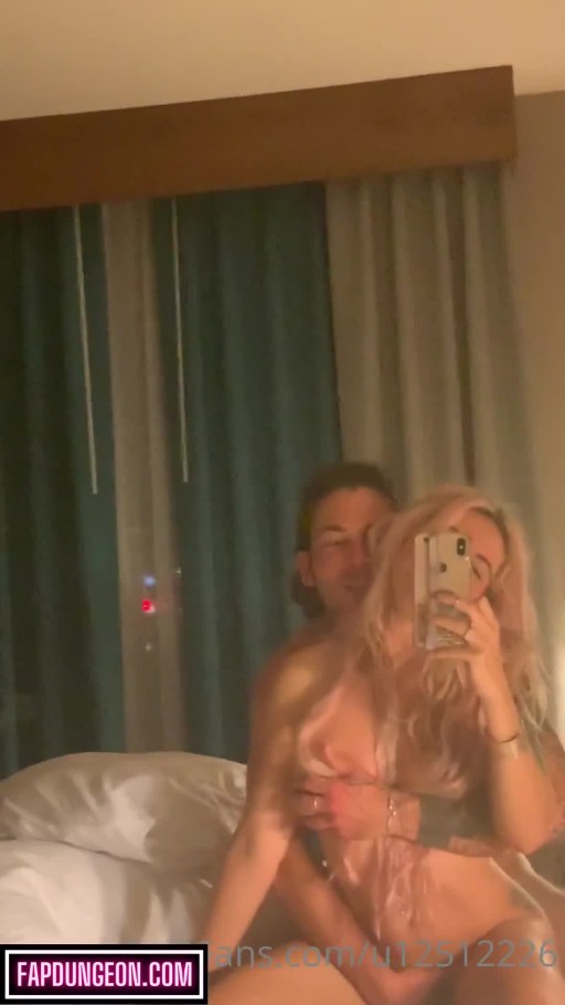 Shaninblake Bisexual Xer Singer Tweeter Nudes American Female Big Breasts Youtuber Adult Content Creator Content Creator Athletic Body Instagrammer Patreon