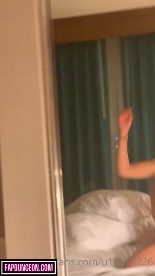 Shaninblake Bisexual Xer Singer Tweeter Nudes American Female Big Breasts Youtuber Adult Content Creator Content Creator Athletic Body Instagrammer Patreon