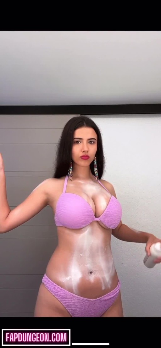 Strawberrytabbyy Redditor American Fansly Model Adult Content Creator Straight Busty Twitcher Onlyfans Instagrammer Latin Bisexual Snapchater Nudes Content