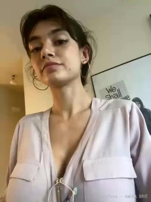 Amira Brie Leaked Strip Brown Hair Female Brown Eyes Adult Content Creator Onlyfans Caucasian Influencer Straight Big Breasts Instagrammer Influencers Selfie