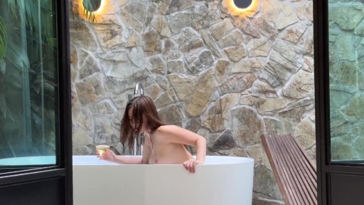 Olivia Mae Straight Leaked Bath Tub Adult Content Creator Tub Xer Black Hair Tweeter Big Breasts American Nude Bath Onlyfans Green Eyes Influencers Video