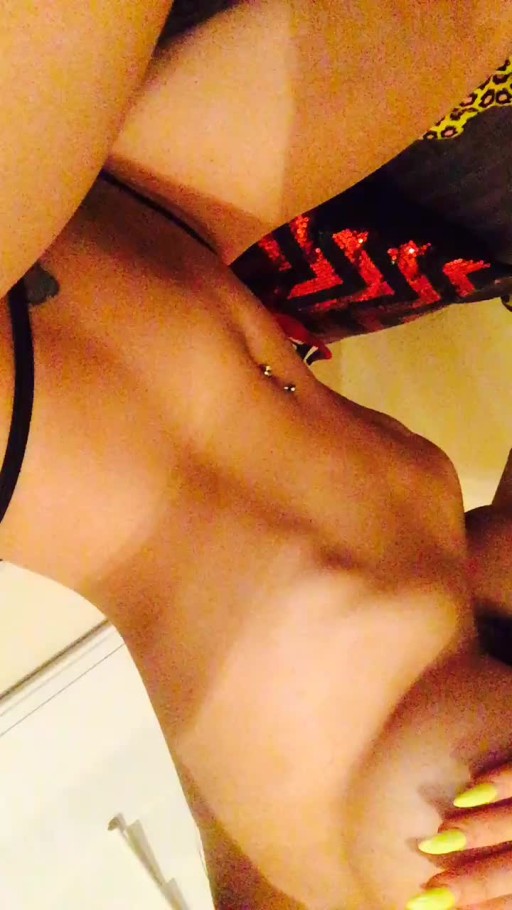 Tia Cyrus Brown Eyes Onlyfans Model Medium Breasts Instagrammer Youtuber Slim Body Bisexual American Pornstar Influencer Actor Small Ass Onlyfans Photos Tweeter