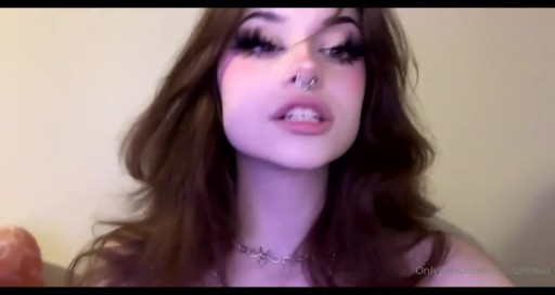 Hannah Owo Nude Teen Influencer Streamer Adult Content Creator Straight Bisexual Small Ass Twitch Streamer Green Eyes Onlyfans Model Camgirl Caucasian Female