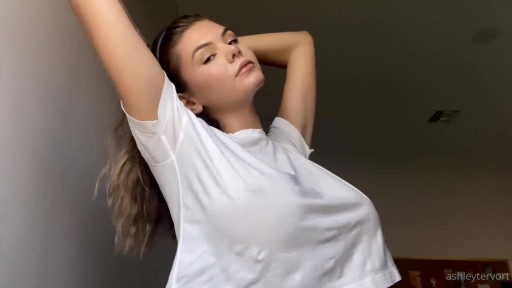 Ashley Tervort Huge Telegrammer Brown Eyes Huge Tits Instagrammer Huge Breasts Caucasian American Tiktoker Though Athletic Body Tits Video Female Redditor